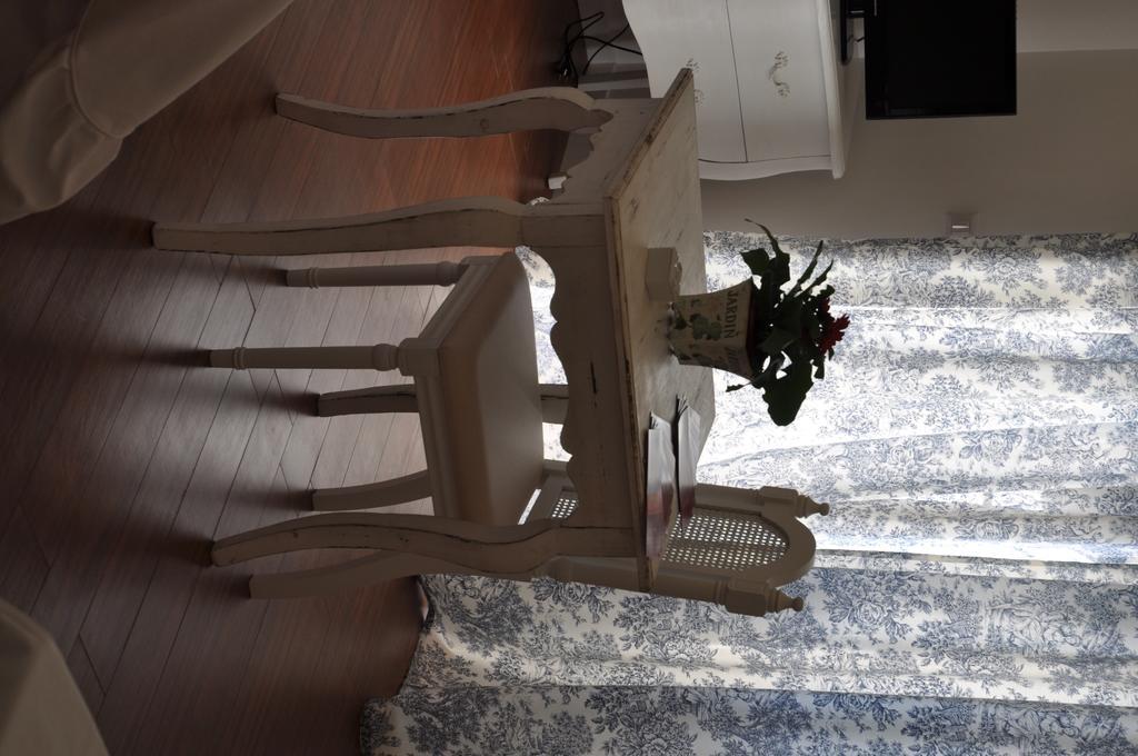 Le Stanze Di Rebecca Bed & Breakfast Rome Bagian luar foto